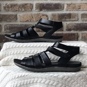 BareTraps Sandals *Like New!*